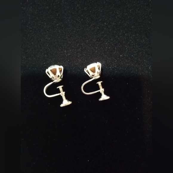 *PRICE DROP* Nemo Vintage Earrings Sparkling Rhinestone Solitaire Screw back MCM - Picture 8 of 9